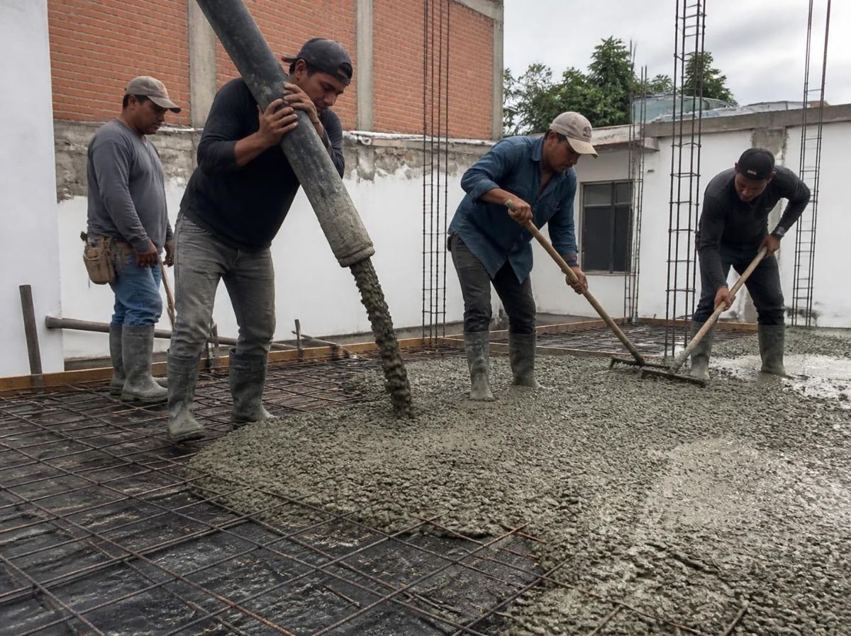 Fundida de placa para una ampliación
